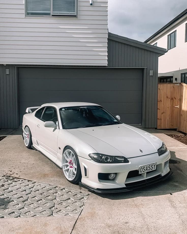 Nissan Silvia S15