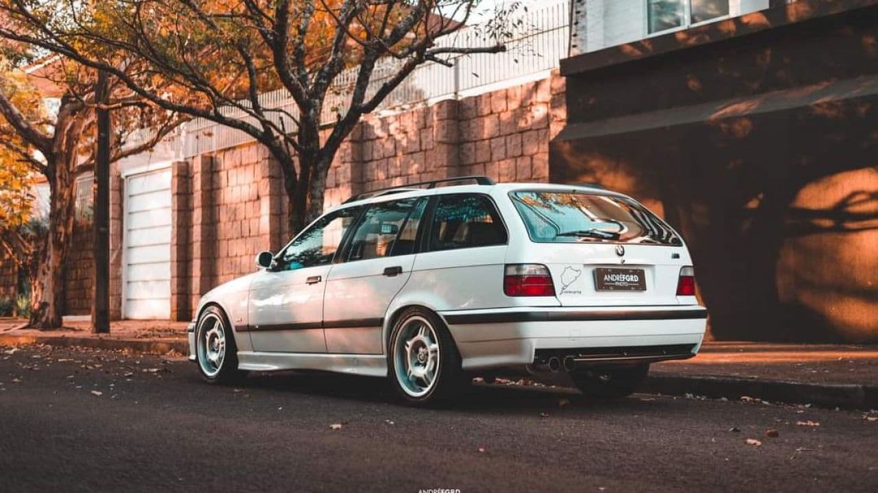 BMW 323I TOURING PERUA 1998