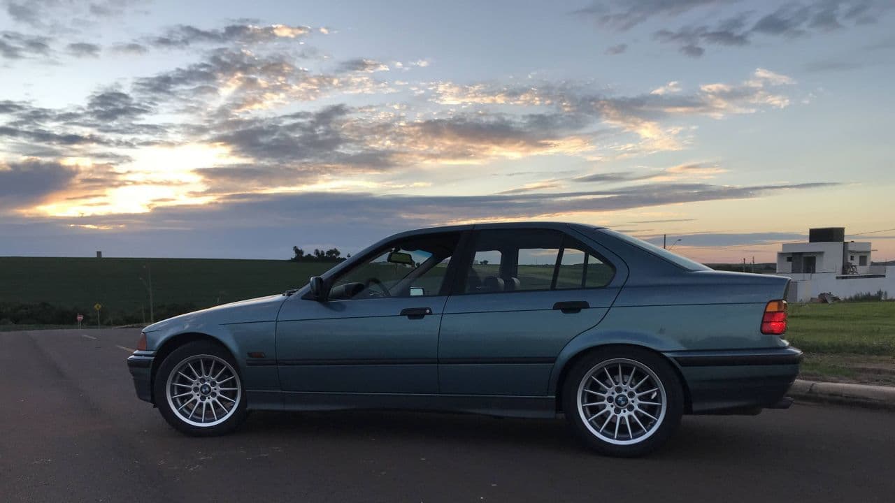 BMW 328I SEDA 1996