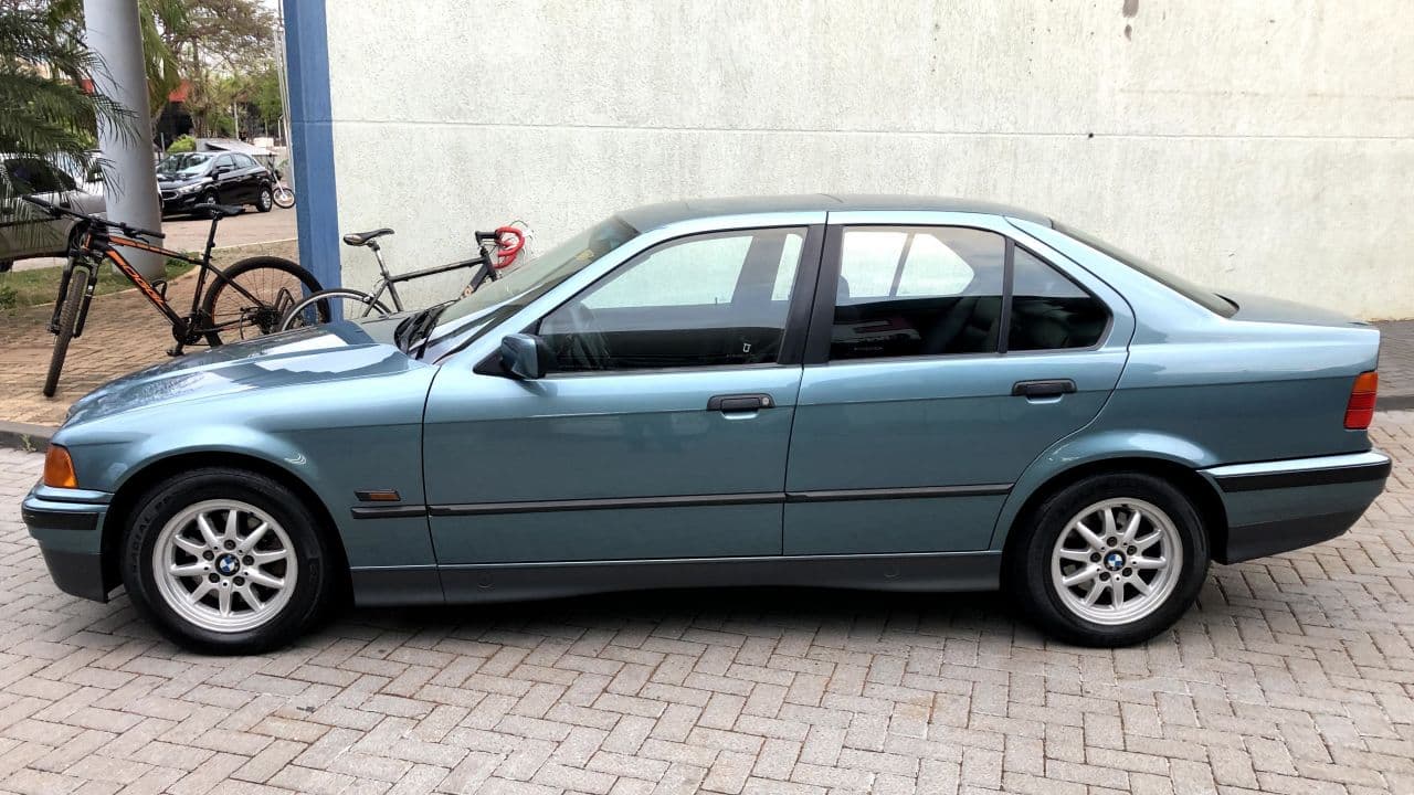 BMW 328I SEDA 1996