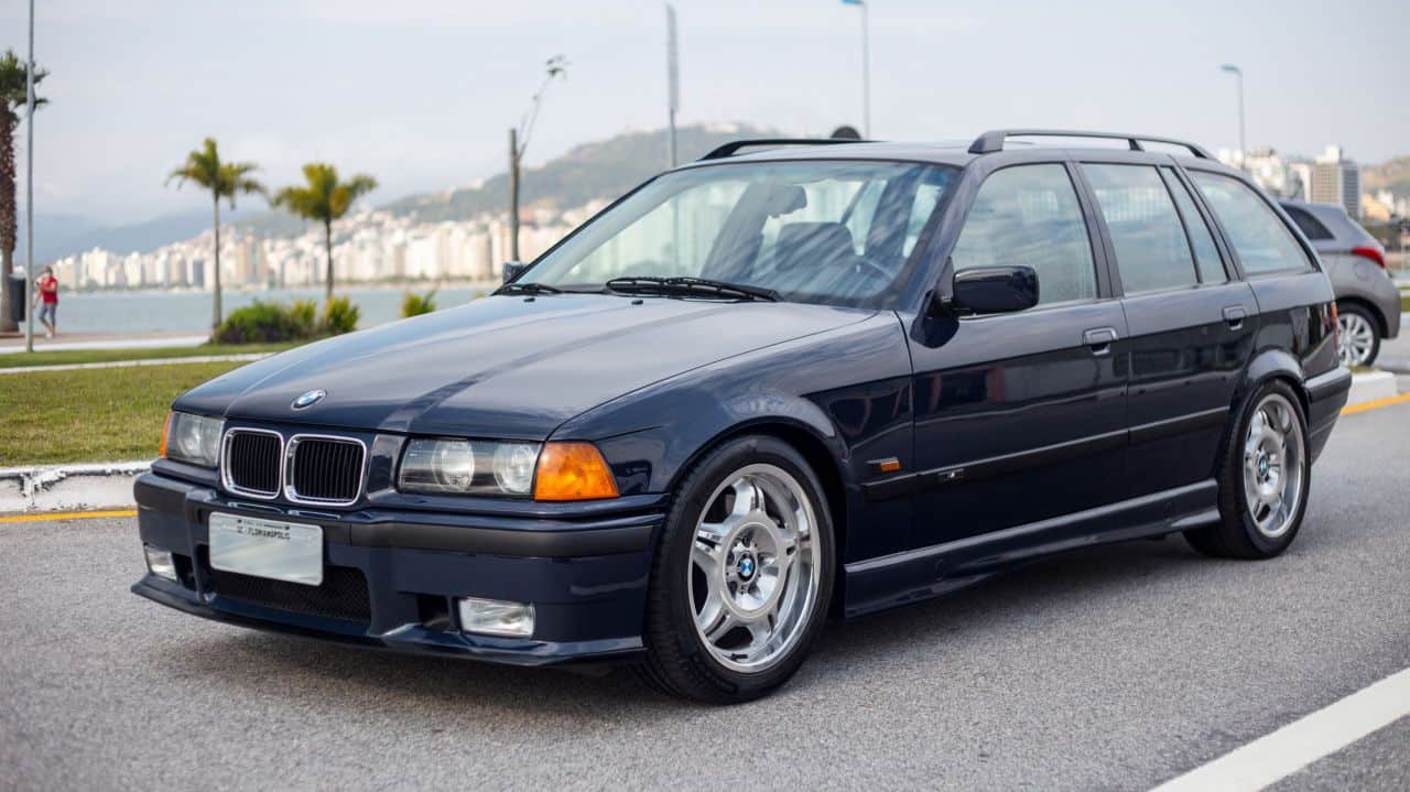 BMW 328I TOURING 1996