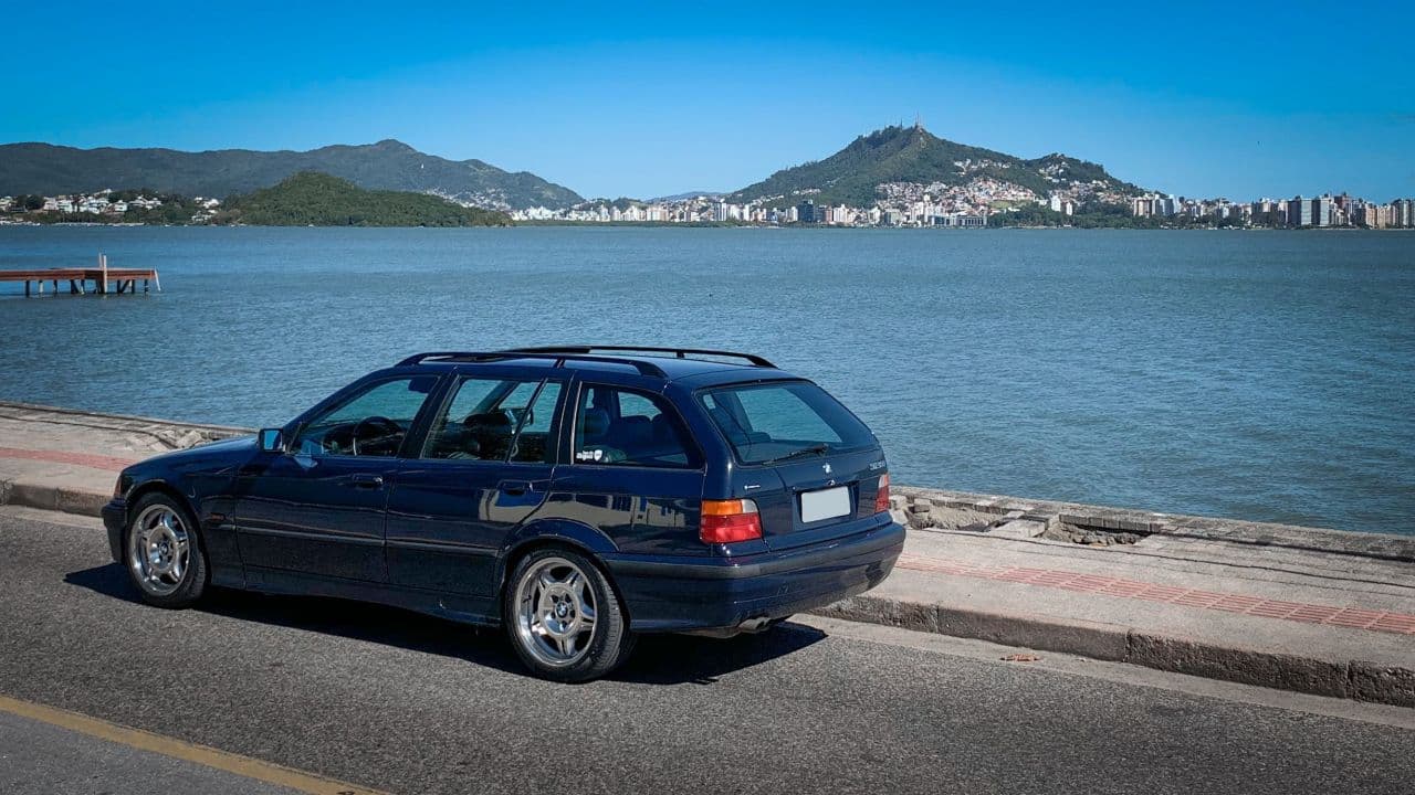 BMW 328I TOURING 1996