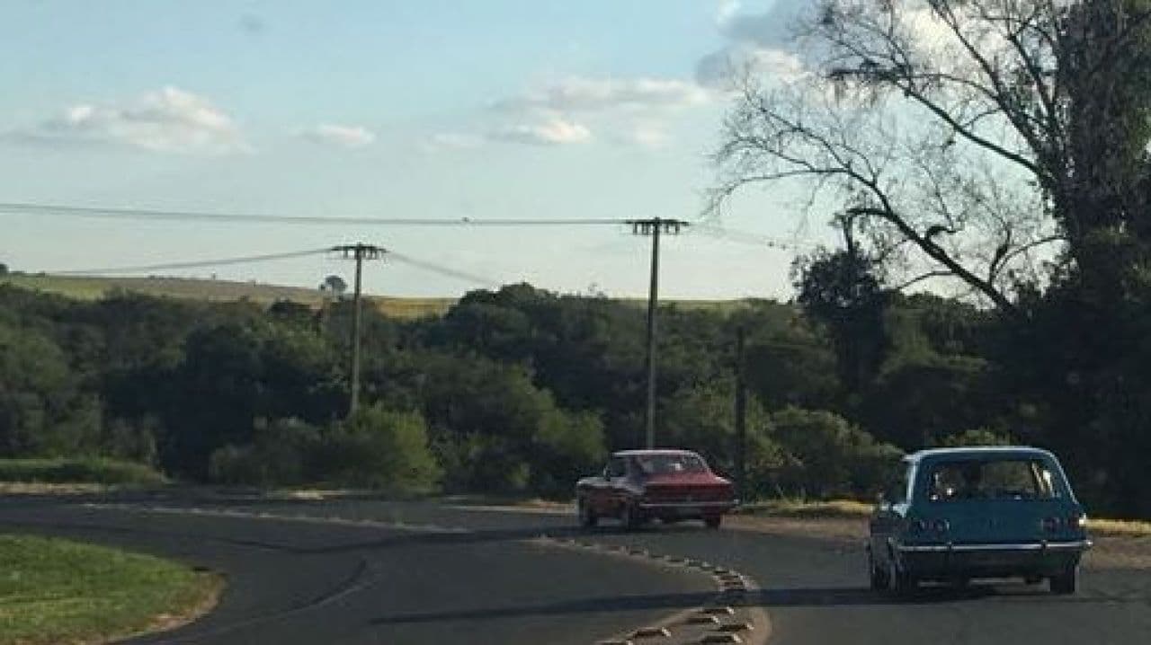 CHEVROLET CARAVAN 1975