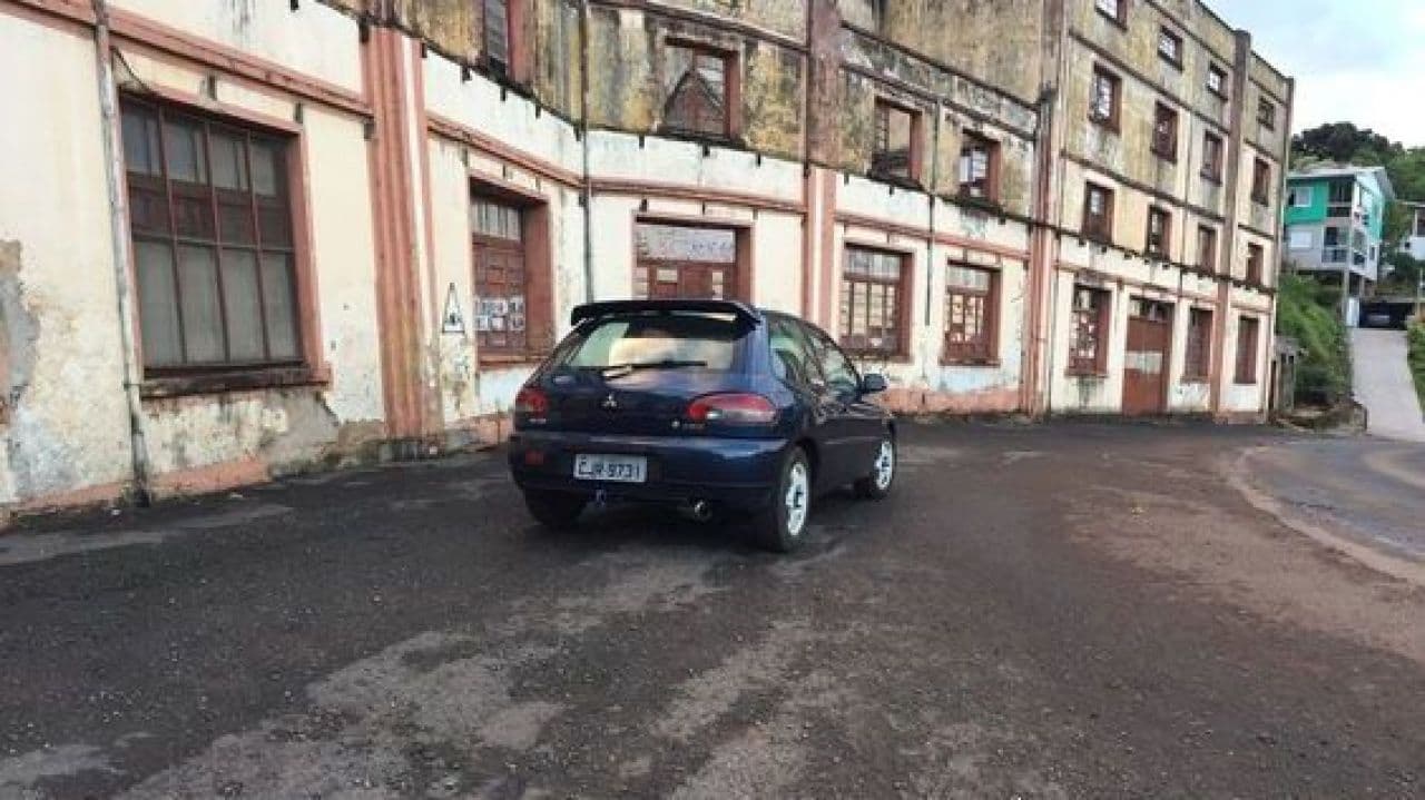 MITSUBISHI COLT 1995