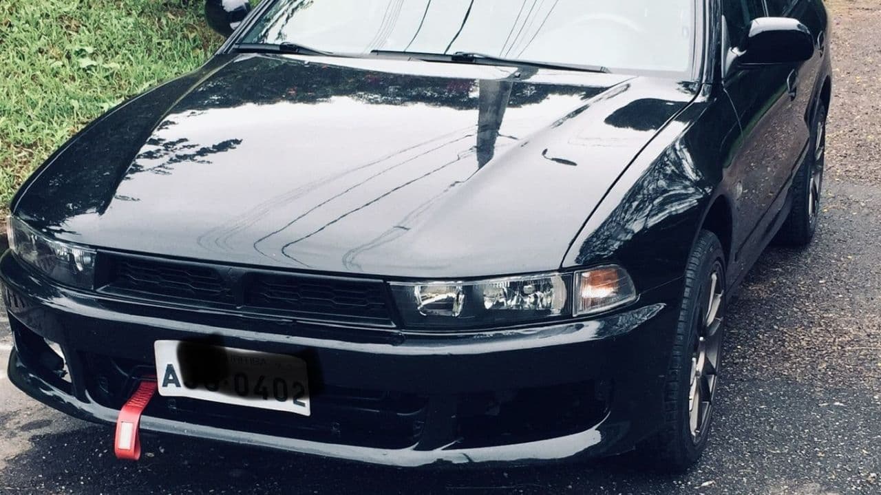 MITSUBISHI GALANT VR 2002