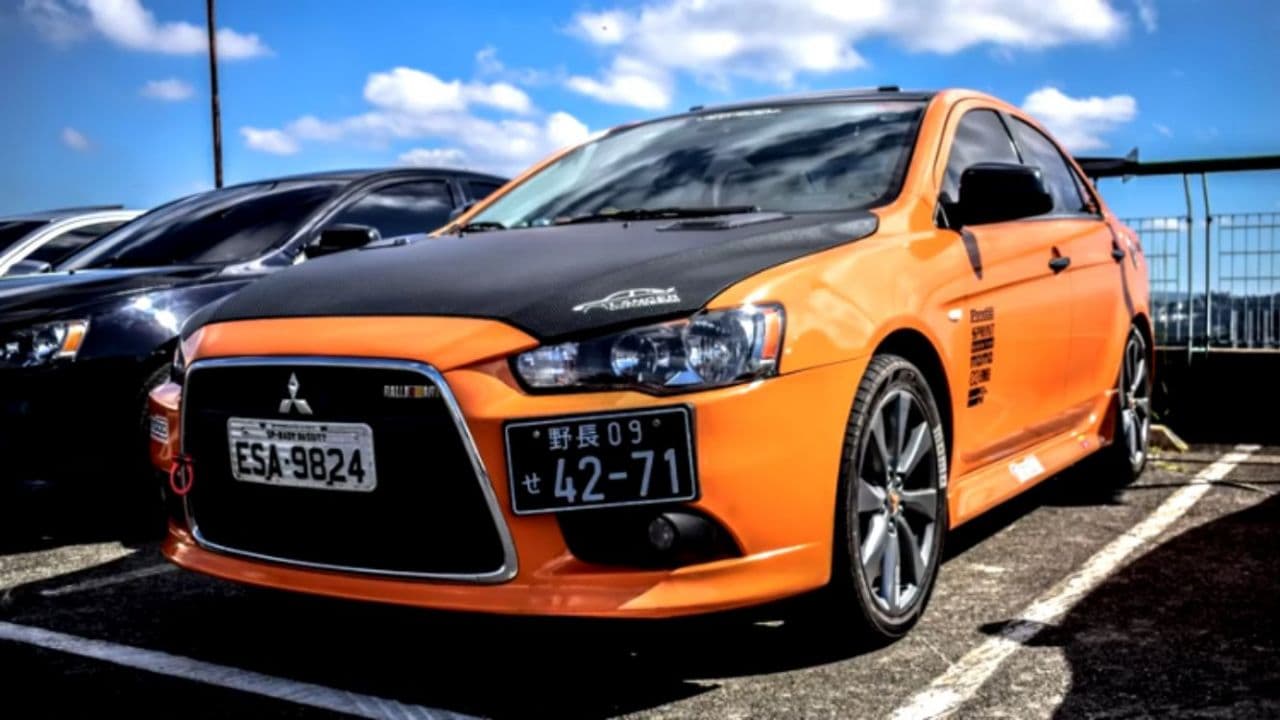 MITSUBISHI LANCER 2012