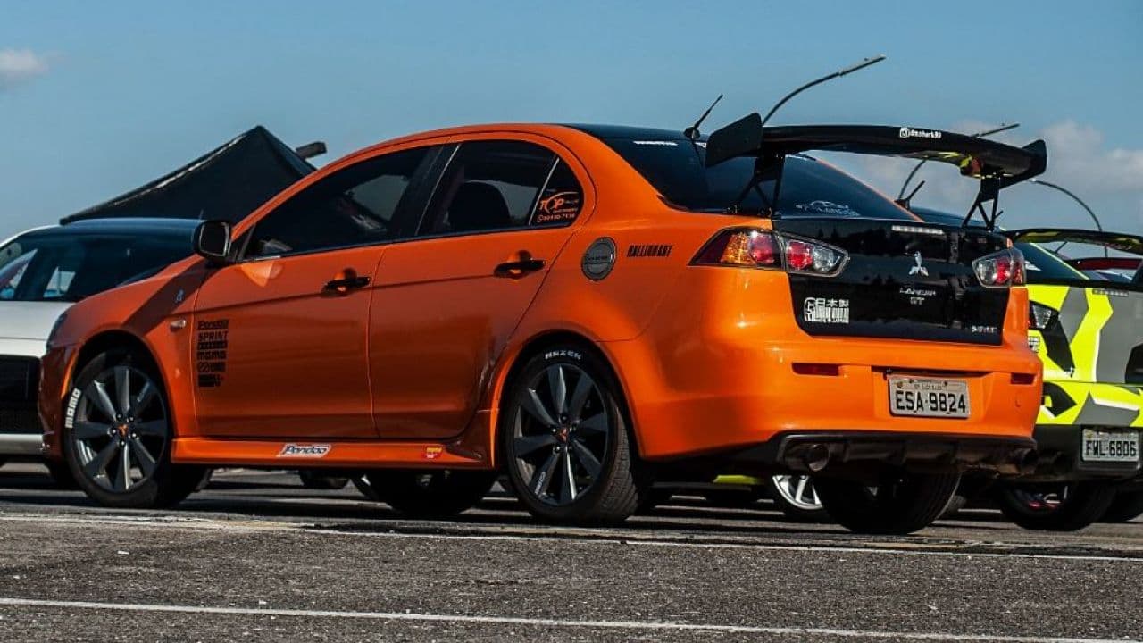 MITSUBISHI LANCER 2012