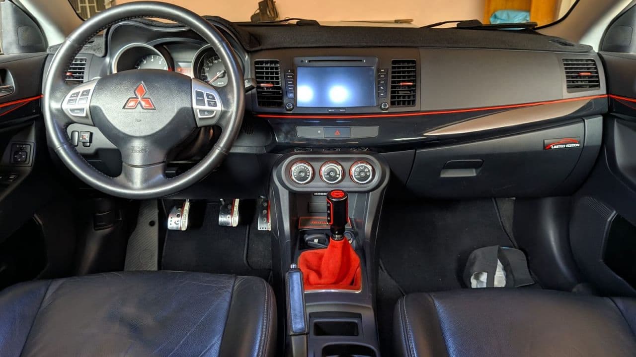 MITSUBISHI LANCER 2013