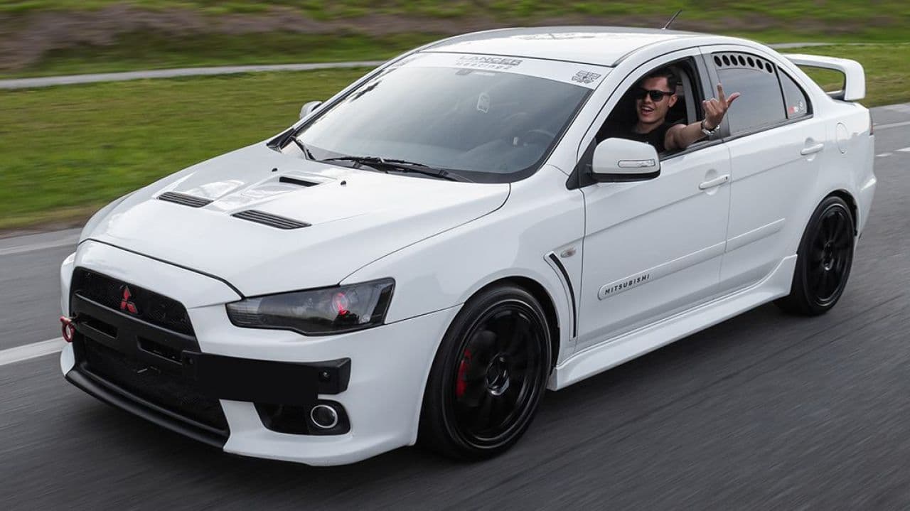 MITSUBISHI LANCER 2014