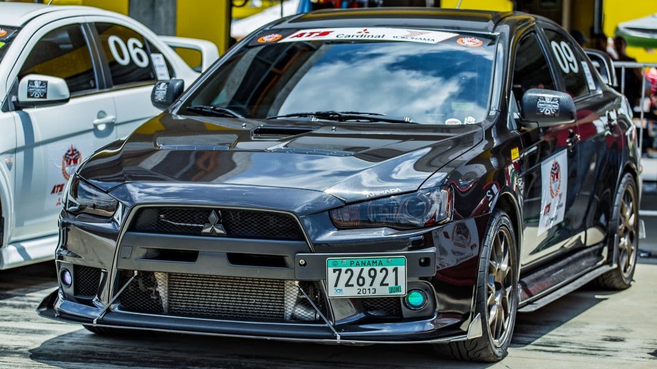 MITSUBISHI LANCER EVOLUTION X 2012