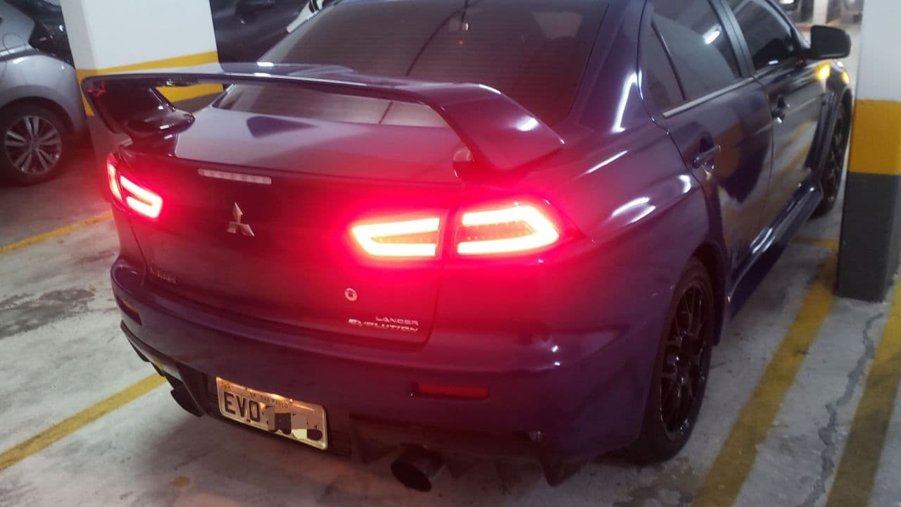 MITSUBISHI LANCER EVOLUTION X 2012