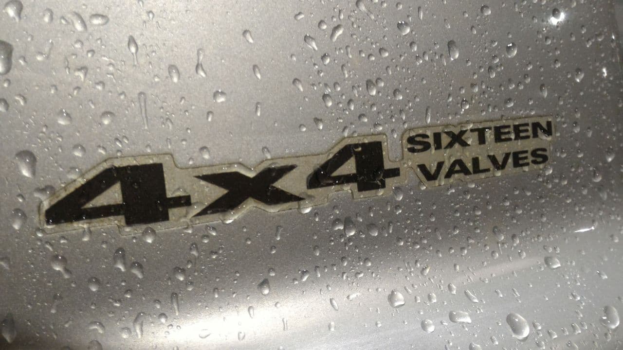 MITSUBISHI PAJERO IO 2002