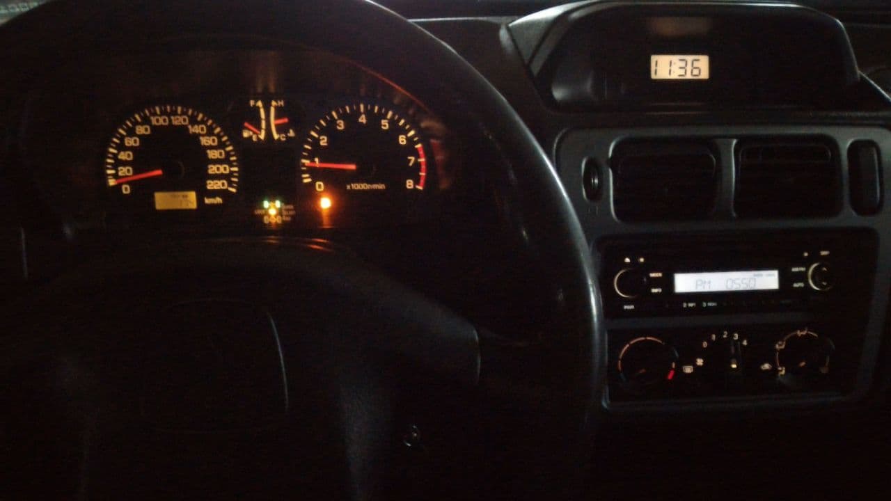 MITSUBISHI PAJERO IO 2002