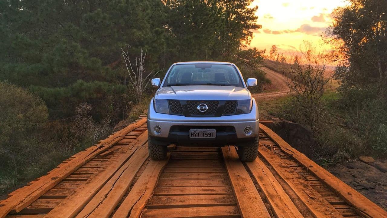 NISSAN FRONTIER CABINE DUPLA 2008