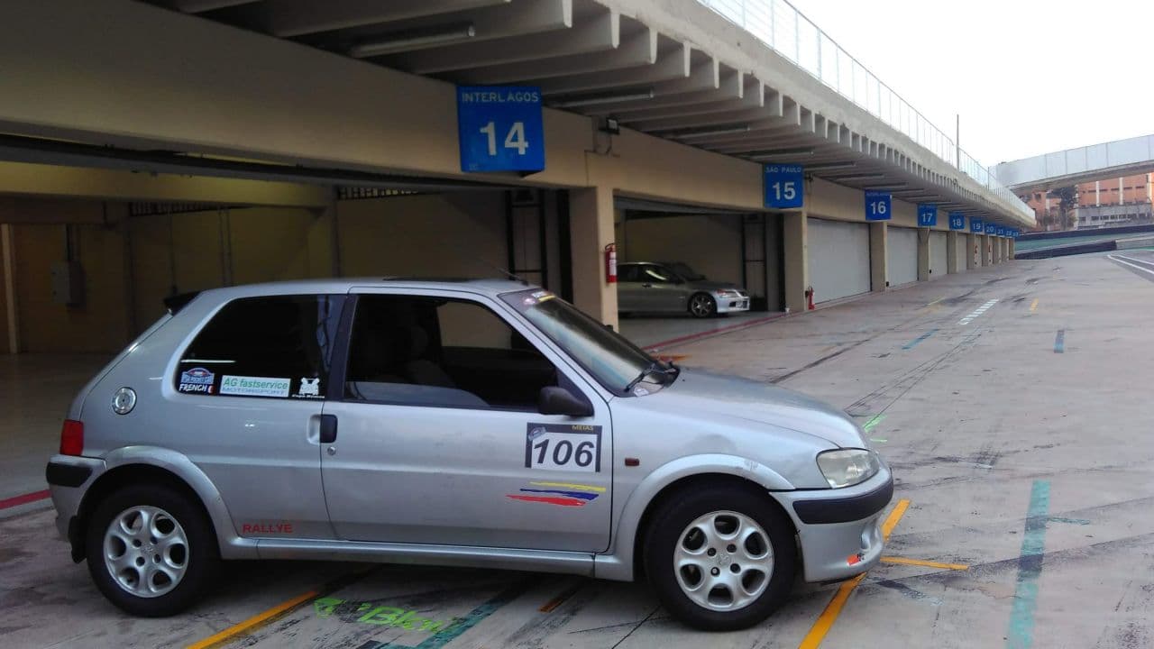 PEUGEOT 106 2001