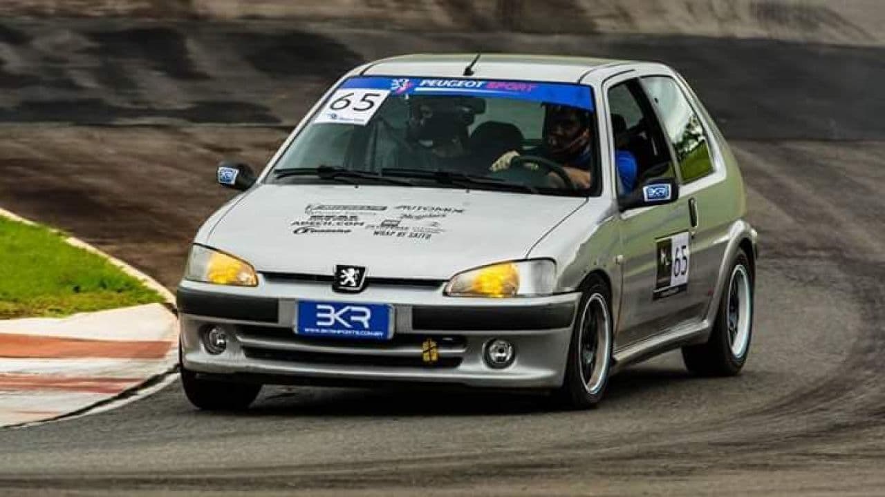 PEUGEOT 106 2001