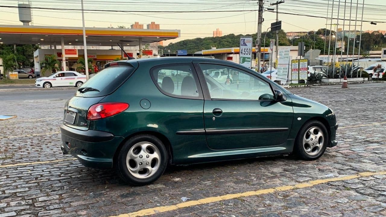 PEUGEOT 206 2003