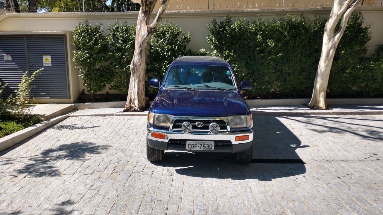 TOYOTA HILUX SW4 1998